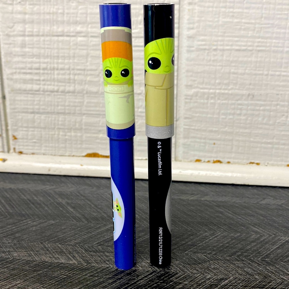 Baby Yoda pen bundle